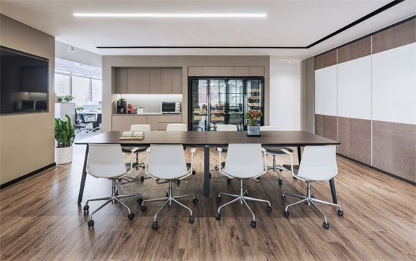 分享700平米辦公室設(shè)計案例