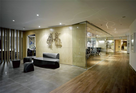 時尚與藝術(shù)并存的辦公室設(shè)計案例